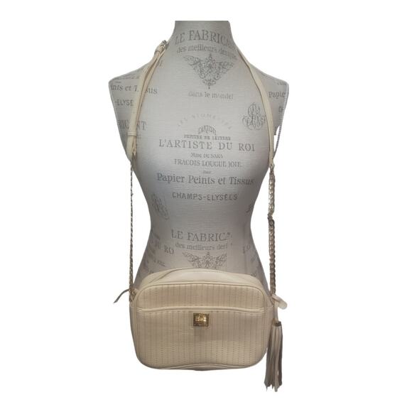 Isaac Mizrahi Quilted Cream Leather Camera Style Crossbody Bag Purse - Picture 1 of 11
